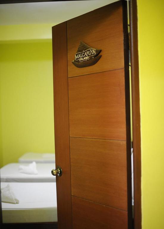 Luis Bay Travellers Lodge Coron Exterior foto